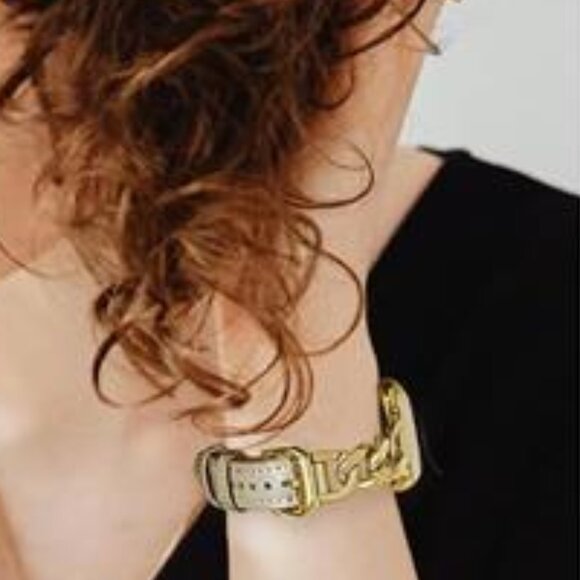 NEW Light Brown/ Gold Slim Leather Apple watch band - Picture 4 of 5